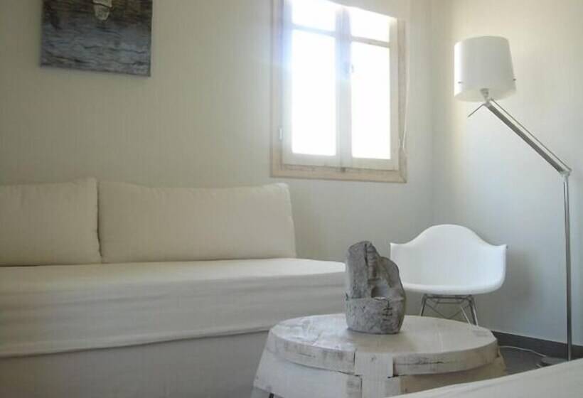 جناح جونيور, Speires Suites