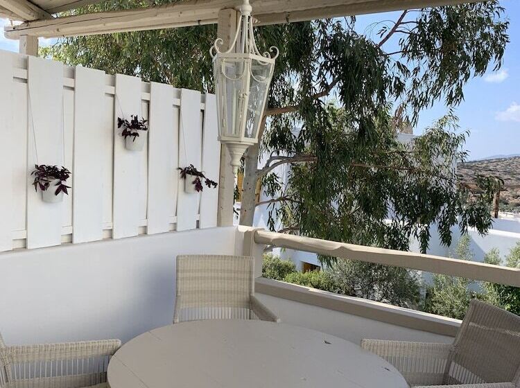 جناح, Speires Suites