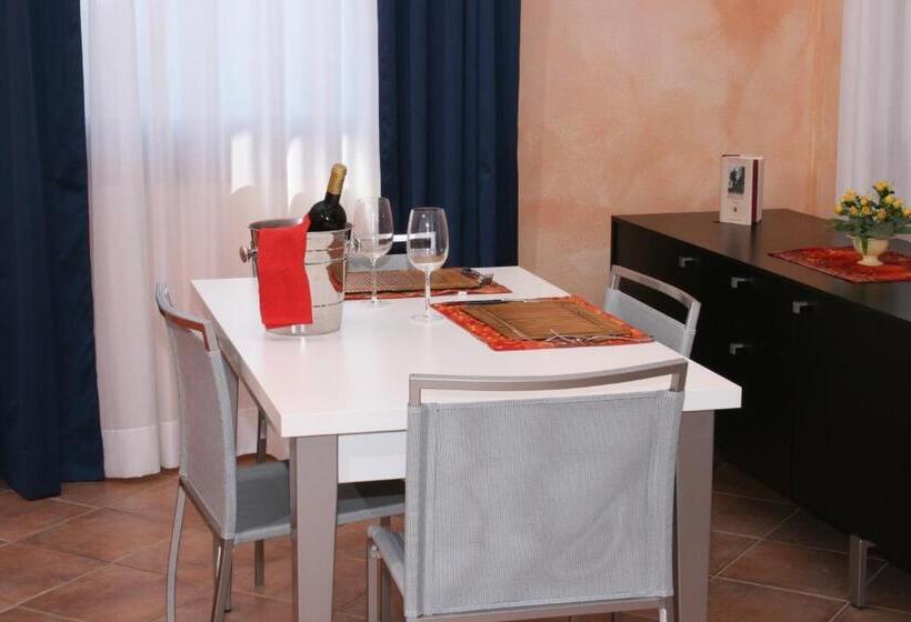 דירת חדר נוף לים, Residence Il Borgo Di Porto Corallo