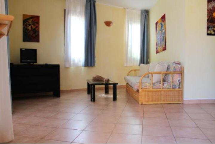Апартаменты 1 Спальня Нижний Этаж, Residence Il Borgo Di Porto Corallo