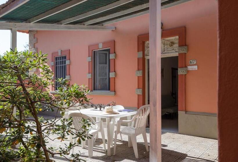 شقة غرفة واحدة, Villa Emilia