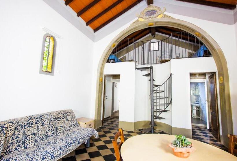Семейное Студио, Villa Emilia