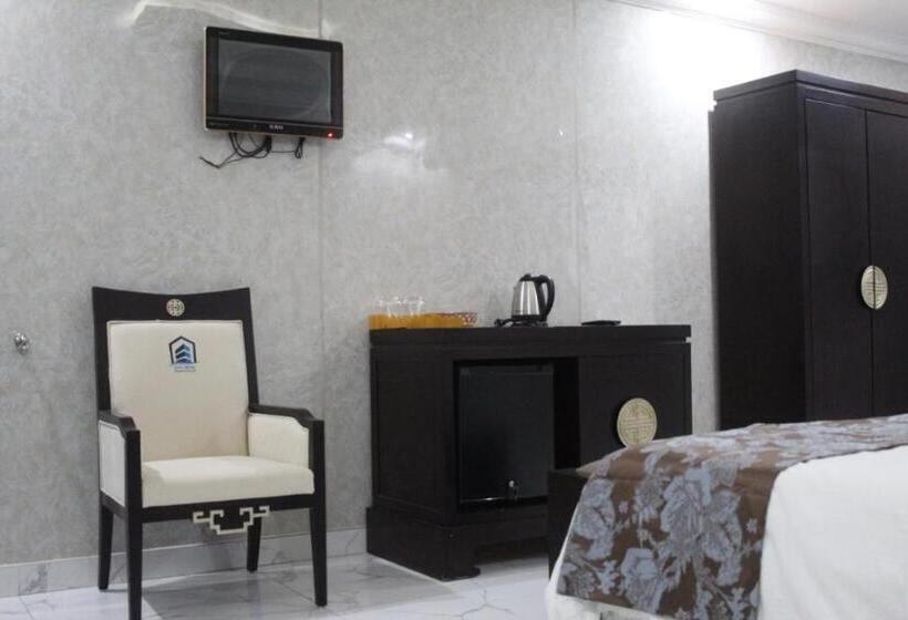 اتاق استاندارد, City