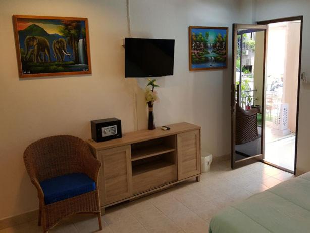 اتاق استاندارد با تراس, Oasis Guesthouse & Bar