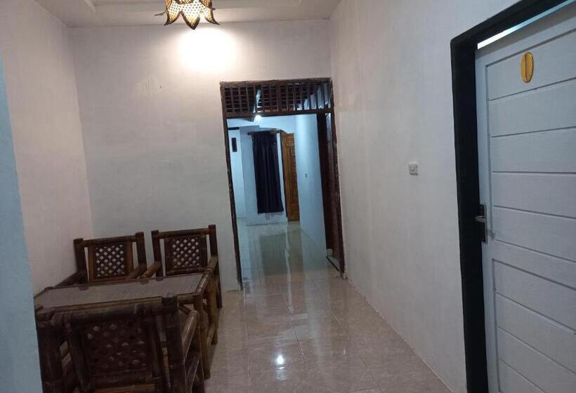 اتاق استاندارد, Town Hostel