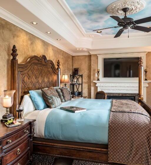 إستديو قياسى مطل على حمام السباحة, Cameo Heights Mansion And The Vine Fine Dining Restaurant