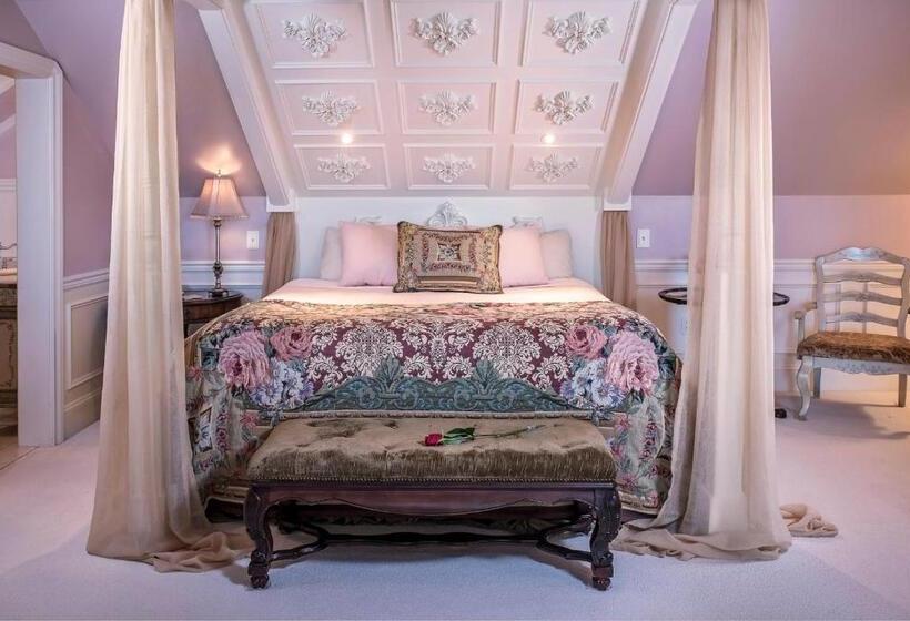 套房带泳池景, Cameo Heights Mansion And The Vine Fine Dining Restaurant
