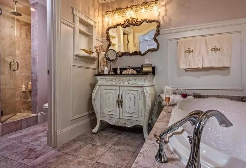 Deluxe-studio, Cameo Heights Mansion And The Vine Fine Dining Restaurant