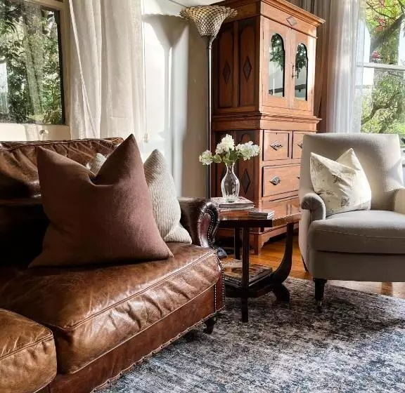 ２ベッドルームハウス, Woolrich Historic Garden Cottage