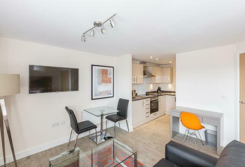 Студия Стандарт, Central Gate Apartments By House Of Fisher