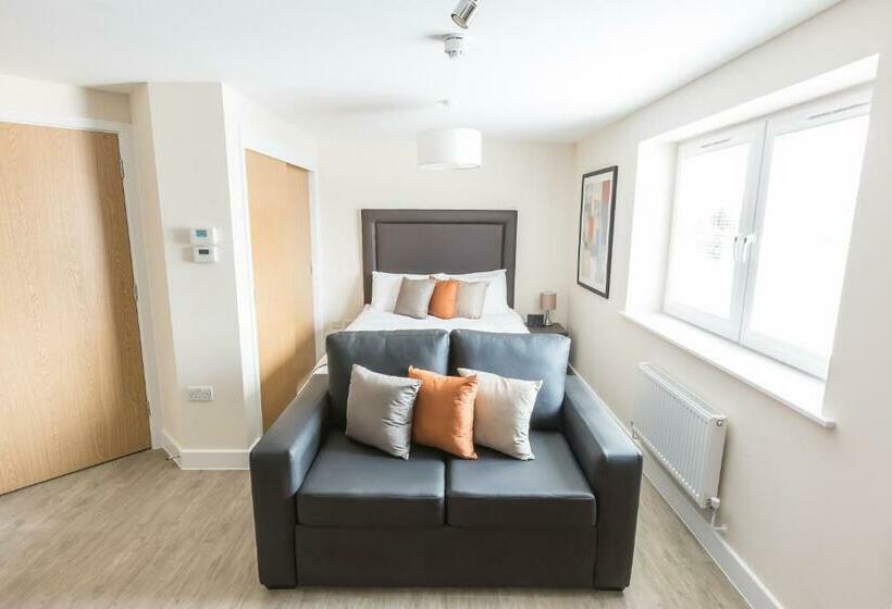 Студия Стандарт, Central Gate Apartments By House Of Fisher