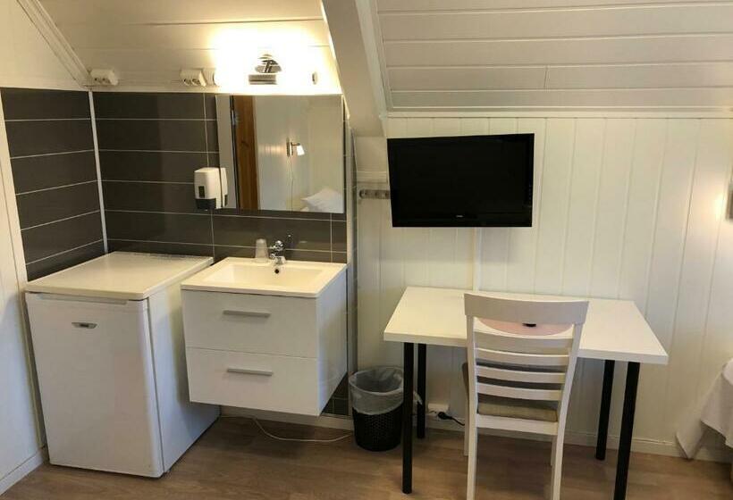 스탠다드 트리픔 룸 공동욕실, Ami