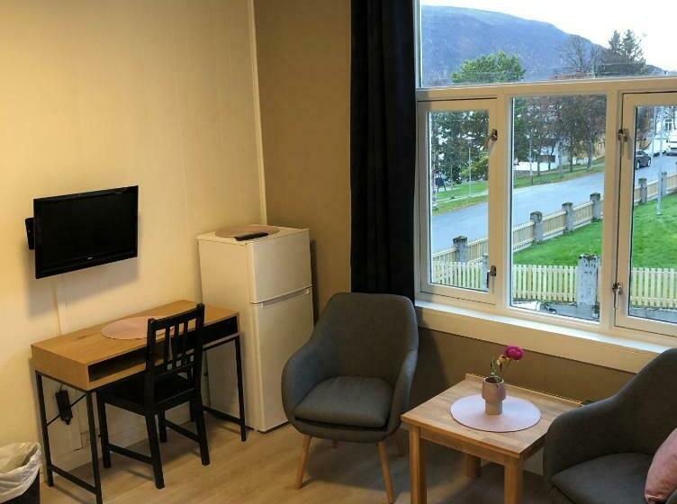 스탠다드 룸, Ami