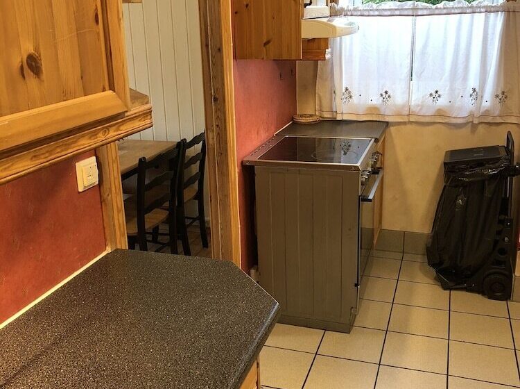 스탠다드 싱글 룸, Ami