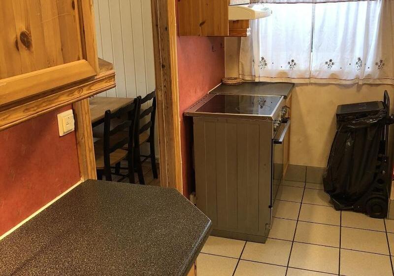 스탠다드 싱글 룸, Ami