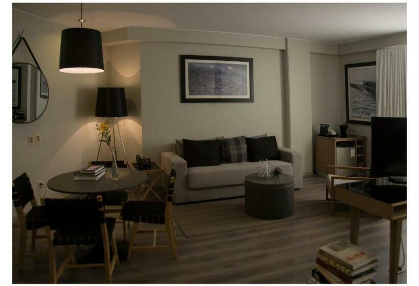 اتاق لوکس با تخت بزرگ, Casa Grande Suites