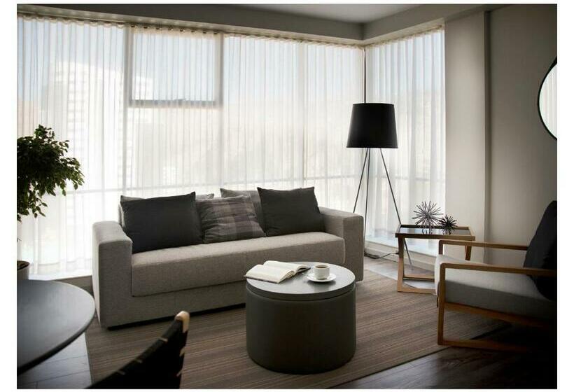 اتاق لوکس با تخت بزرگ, Casa Grande Suites