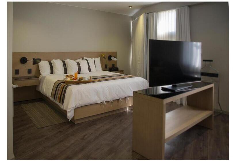 سوئیت پرزیدنت, Casa Grande Suites