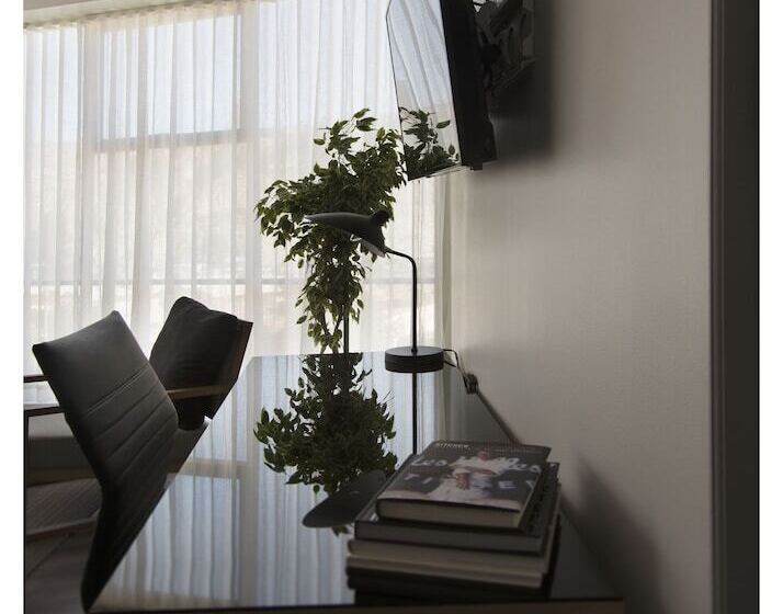 سوئیت پرزیدنت, Casa Grande Suites