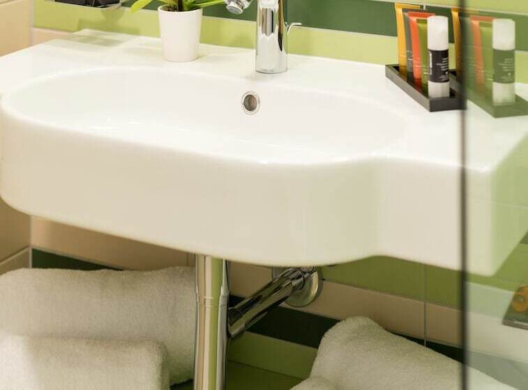 Habitación Estàndard Individual, Fair