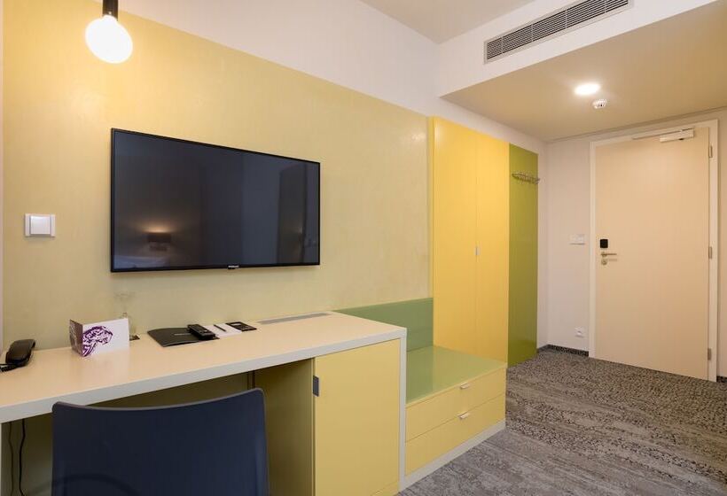 Habitación Estàndard Individual, Fair