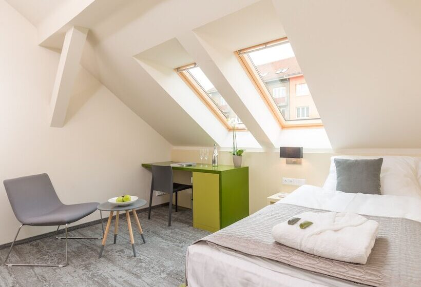 Habitación Estàndard Individual, Fair