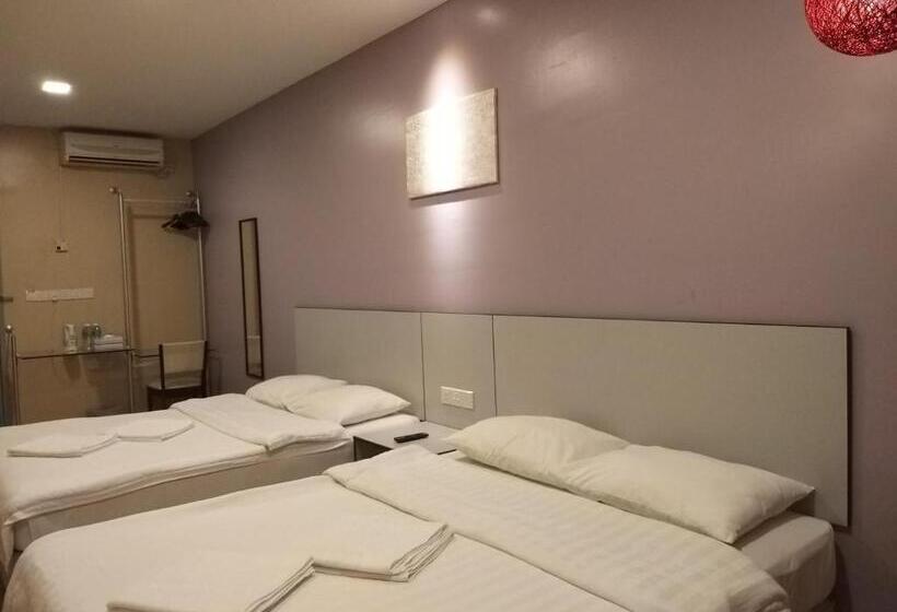 חדר משפחתי, Jelai Temerloh