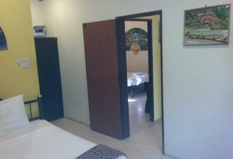 家族用バンガロー, Moonhut Bungalows