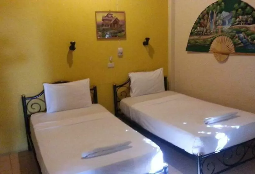家族用バンガロー, Moonhut Bungalows