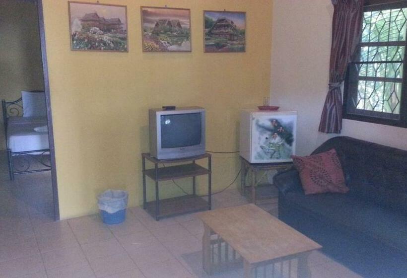 家族用バンガロー, Moonhut Bungalows