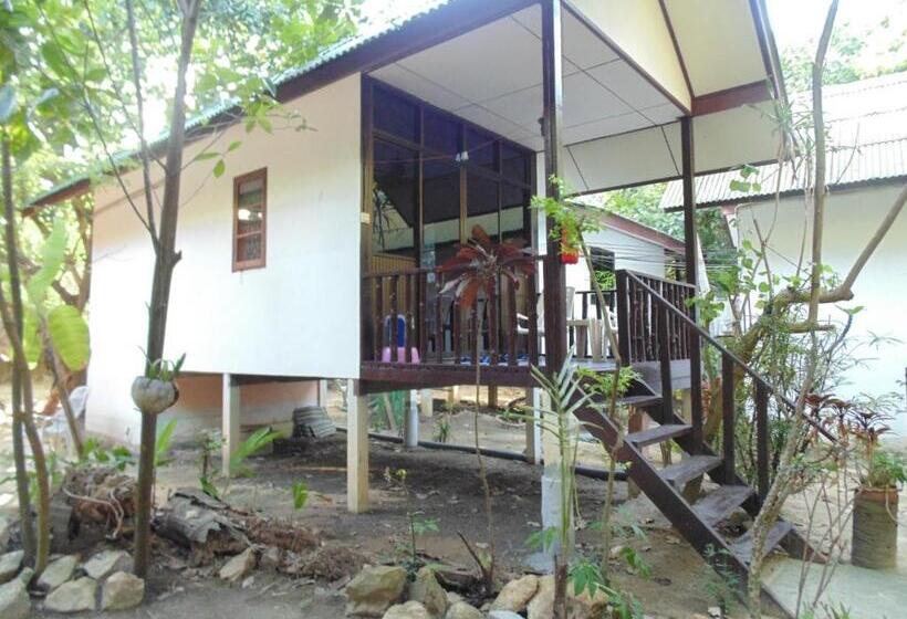 스탠다드 방갈로, Moonhut Bungalows