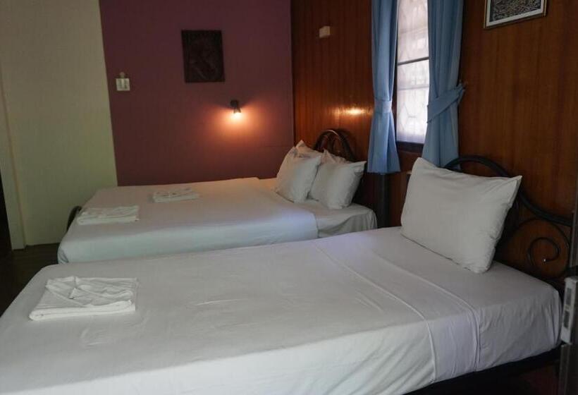 ガーデンビューファミリールーム, Moonhut Bungalows