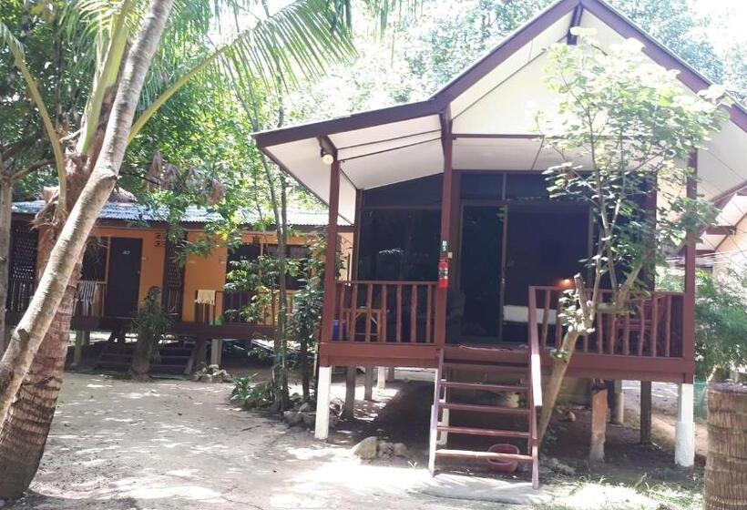 ガーデンビューファミリールーム, Moonhut Bungalows