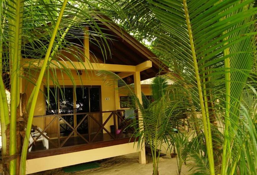 スタンダードバンガロー, Moonhut Bungalows