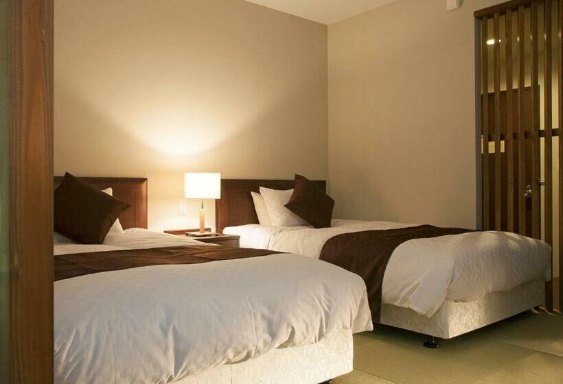 اتاق لوکس, Nagaragawa Seiryu