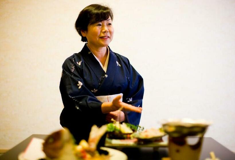 اتاق استاندارد چهار تخته, Tenzankaku Kaiyutei