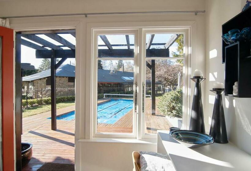 חדר סטודיו סטנדרד, Waiorau Homestead