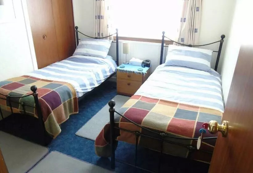 スタンダードルーム, Jomarnic B&b