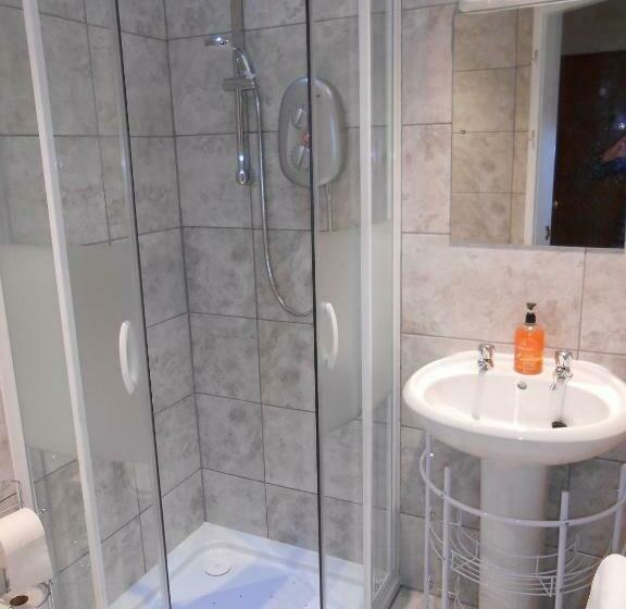 Семейный Номер, Jomarnic B&b