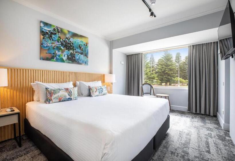 Люкс Superior Вид на Море, Nightcap At Hotel Victor