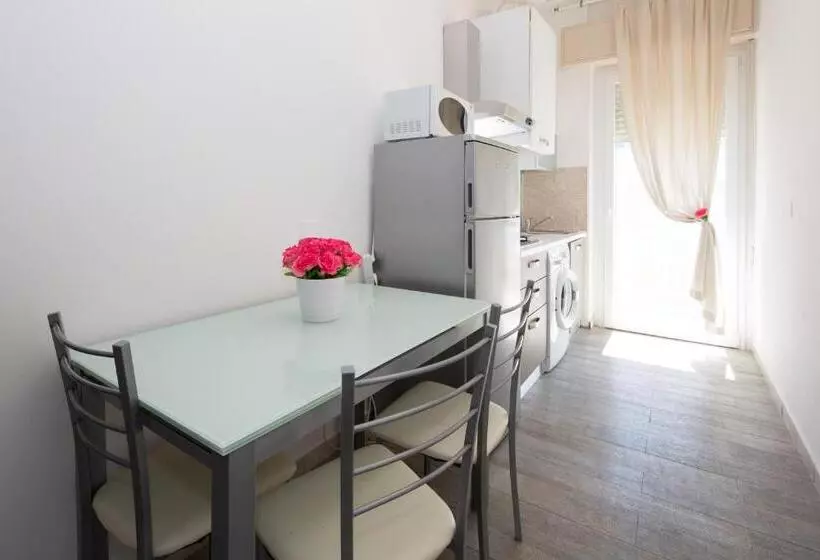 آپارتمان 1 خوابه, Residence Rimini Mare