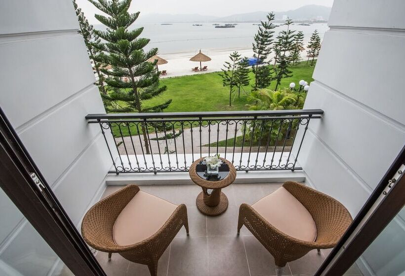 디럭스 룸, Vinpearl Resort & Spa Ha Long
