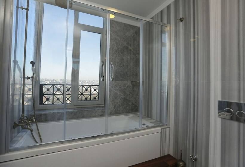 Deluxe Suite Sea View, Art Nouveau Pera