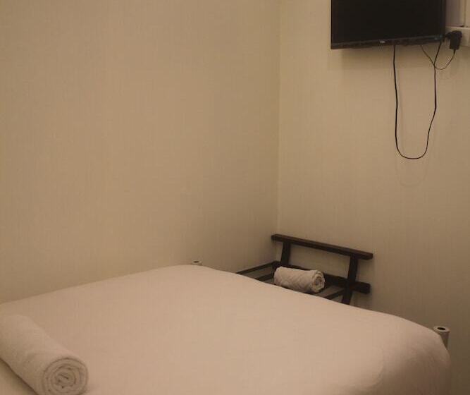 バスルーム共有のシングルスタンダード, Tambayan Capsule Hostel