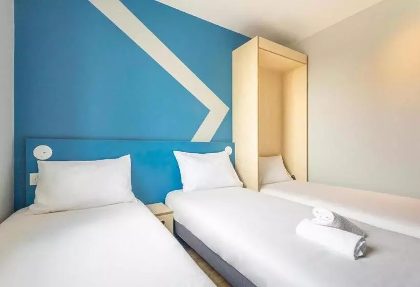 スタンダードトリプルルーム, Ibis Budget Nanterre La Defense