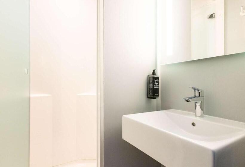 스탠다드 트리플 룸, Ibis Budget Nanterre La Defense