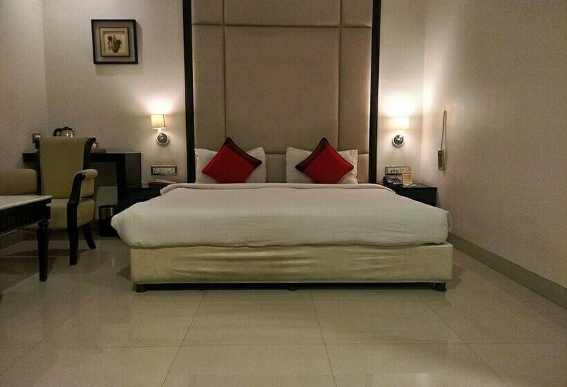 חדר קלאסי, Landmark