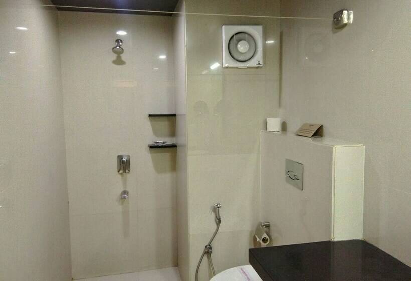 חדר קלאסי, Landmark