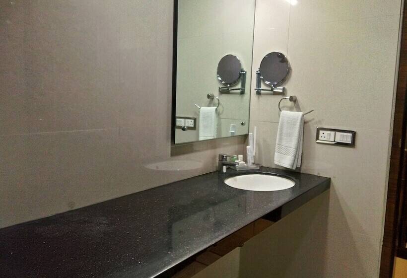 סוויטה, Landmark