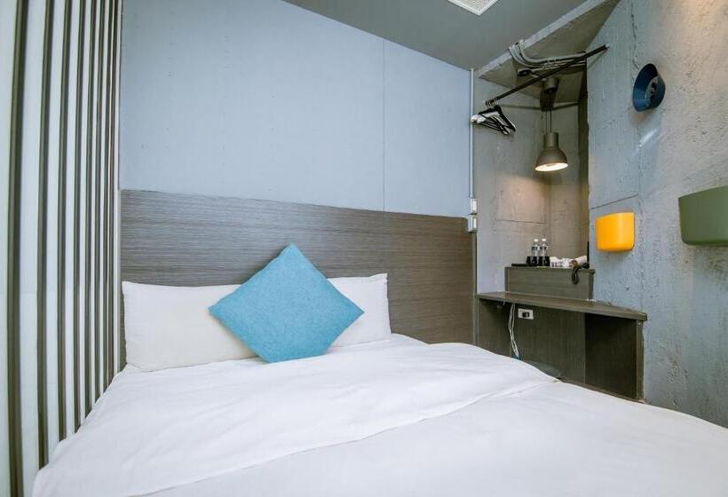 اتاق اکونومی, Check Inn Taichung Liming